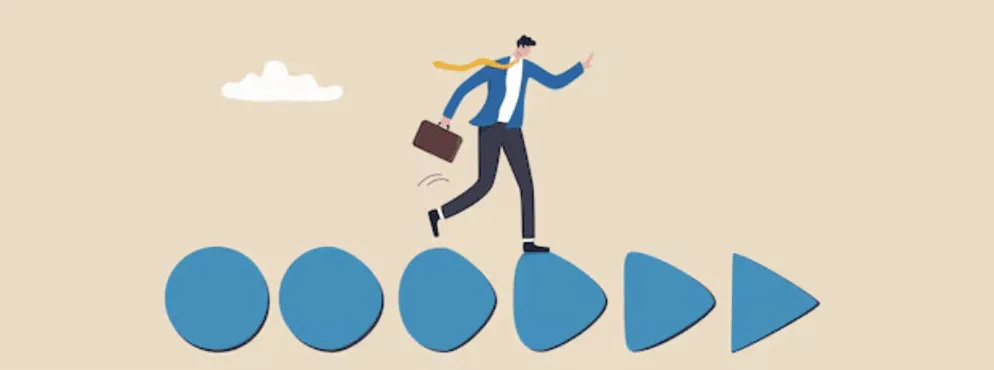 Vista de un parque de atracciones con una noria y estructuras coloridas rodeadas de palmeras.