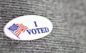 Primarias de Texas: Cornyn y Paxton al desempate en el Senado